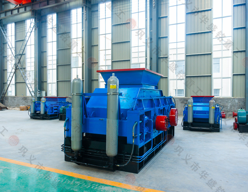 處理濕物料用什么制砂機？液壓對輥制砂機多少錢一臺？